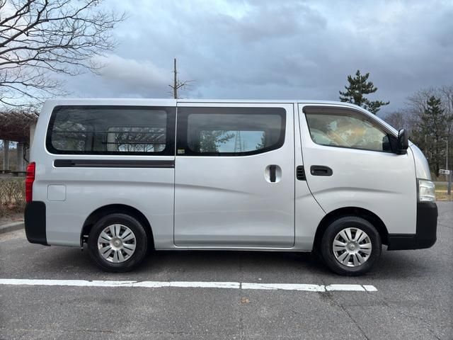 NISSAN NV350 CARAVAN 4WD 2015 Image 31
