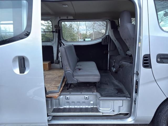 NISSAN NV350 CARAVAN 4WD 2015 Image 31