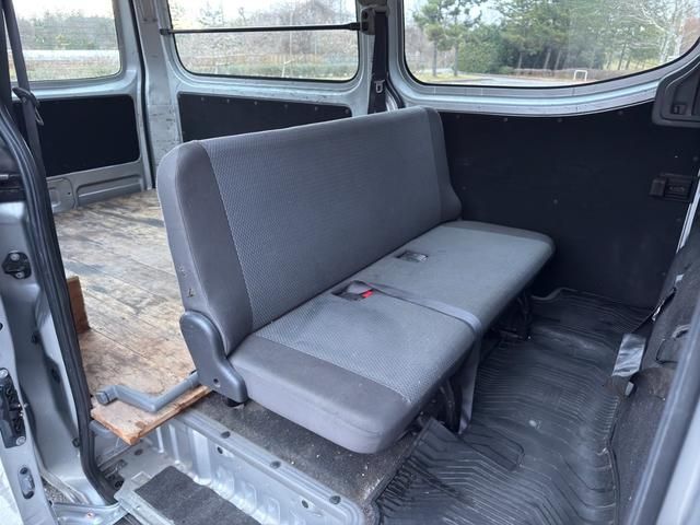 NISSAN NV350 CARAVAN 4WD 2015 Image 31