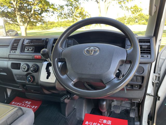 TOYOTA HIACE VAN 4WD 2015 Image 31