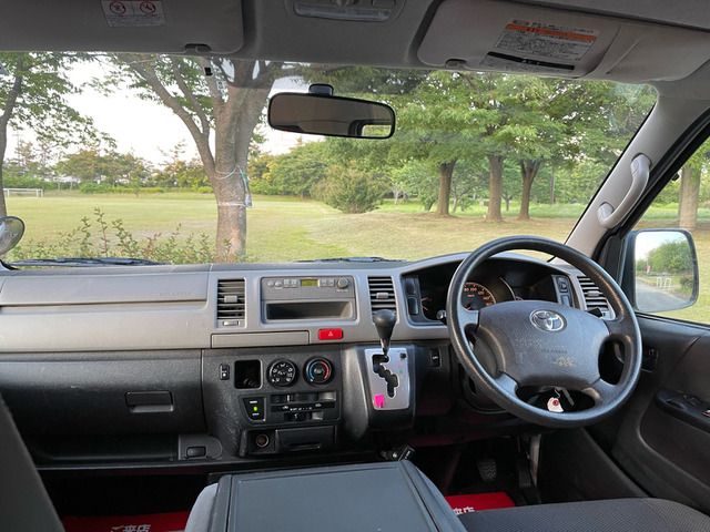 TOYOTA HIACE VAN 4WD 2011 Image 31