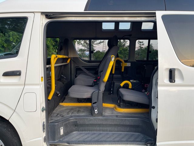 TOYOTA HIACE VAN 4WD 2011 Image 31