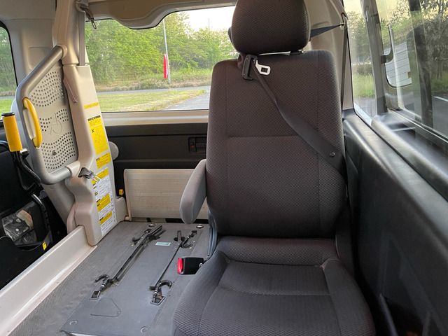 TOYOTA HIACE VAN 4WD 2011 Image 31