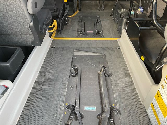 TOYOTA HIACE VAN 4WD 2011 Image 31