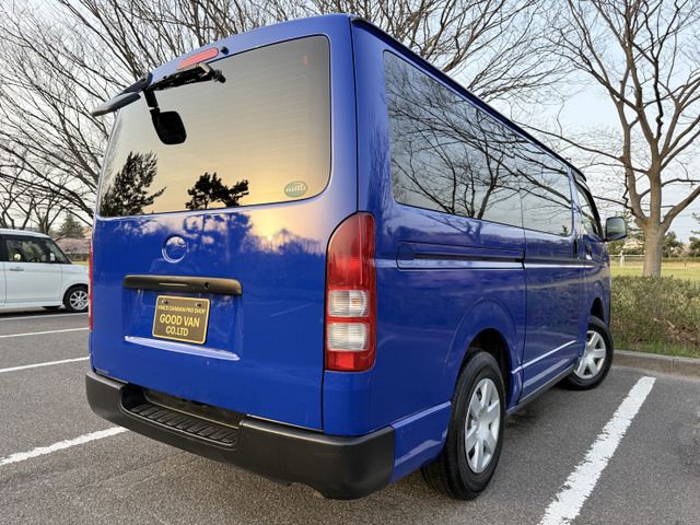 TOYOTA HIACE VAN 4WD 2013 Image 31