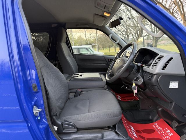 TOYOTA HIACE VAN 4WD 2013 Image 31