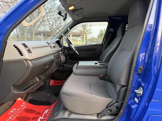 TOYOTA HIACE VAN 4WD 2013 Image 31