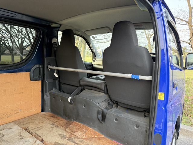 TOYOTA HIACE VAN 4WD 2013 Image 31