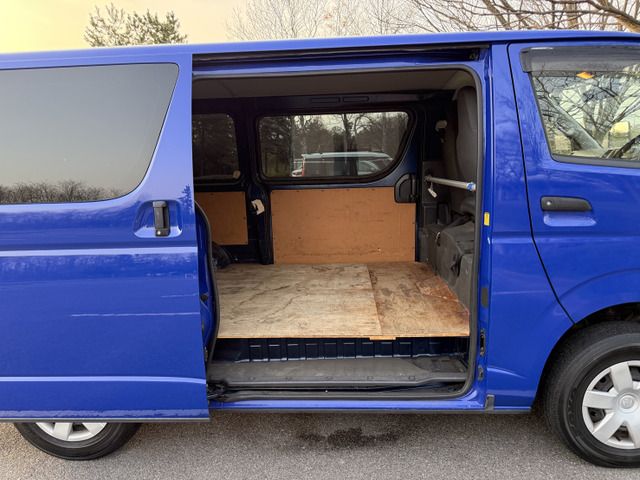 TOYOTA HIACE VAN 4WD 2013 Image 31