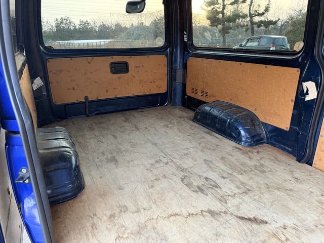 TOYOTA HIACE VAN 4WD 2013 Image 31