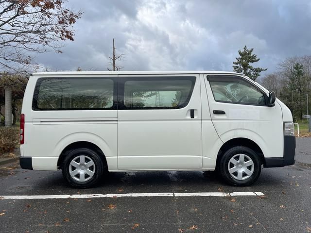 TOYOTA HIACE VAN 4WD 2016 Image 31