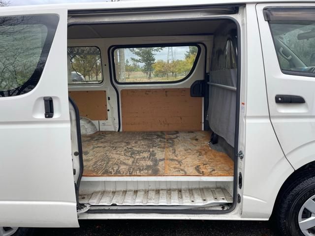 TOYOTA HIACE VAN 4WD 2016 Image 31