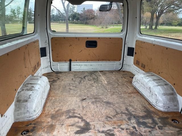 TOYOTA HIACE VAN 4WD 2016 Image 31