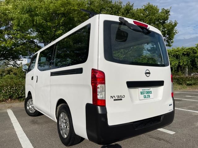 NISSAN NV350 CARAVAN 4WD 2012 Image 31