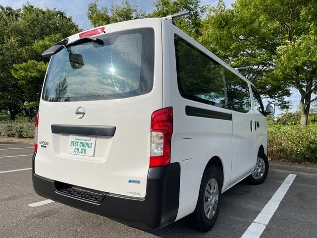 NISSAN NV350 CARAVAN 4WD 2012 Image 31