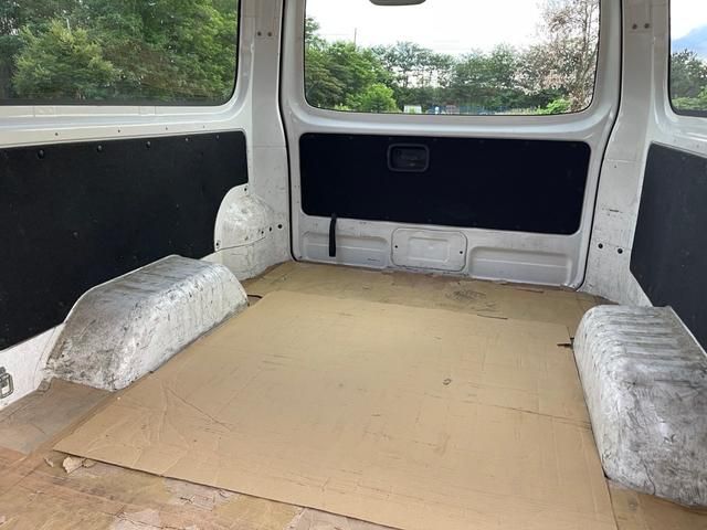 NISSAN NV350 CARAVAN 4WD 2013 Image 31