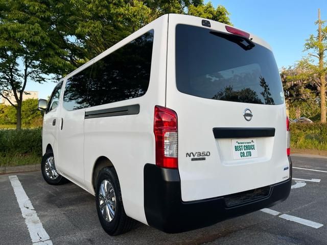 NISSAN NV350 CARAVAN 4WD 2013 Image 31