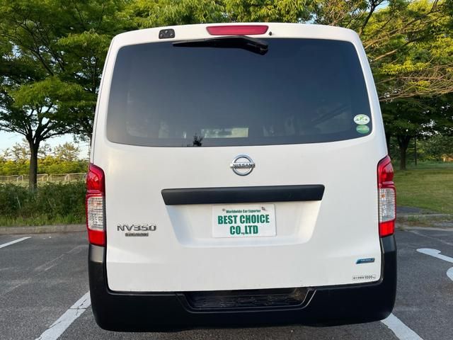NISSAN NV350 CARAVAN 4WD 2013 Image 31