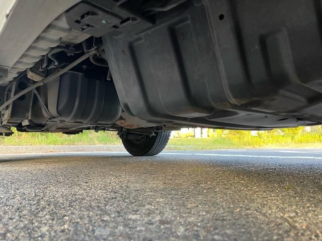 NISSAN NV350 CARAVAN 4WD 2013 Image 31