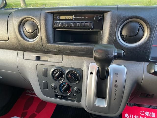 NISSAN NV350 CARAVAN 4WD 2013 Image 31