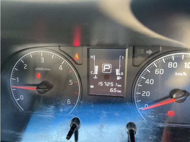 NISSAN NV350 CARAVAN 4WD 2016 Image 31