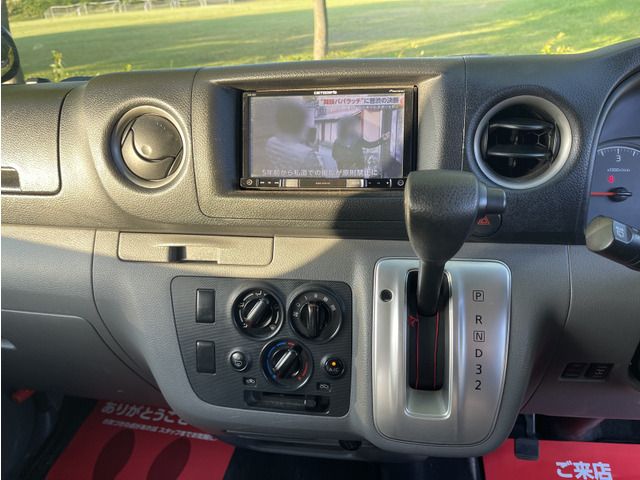 NISSAN NV350 CARAVAN 4WD 2016 Image 31