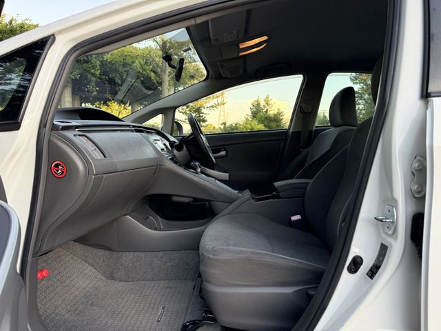 TOYOTA PRIUS 2010 Image 31