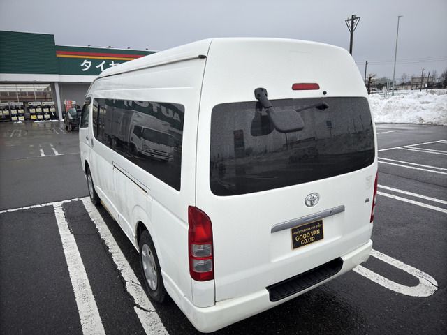 TOYOTA HIACE COMMUTER 4WD 2005 Image 31