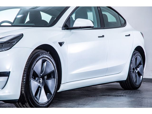 TESLA MODEL 3 2023 Image 31