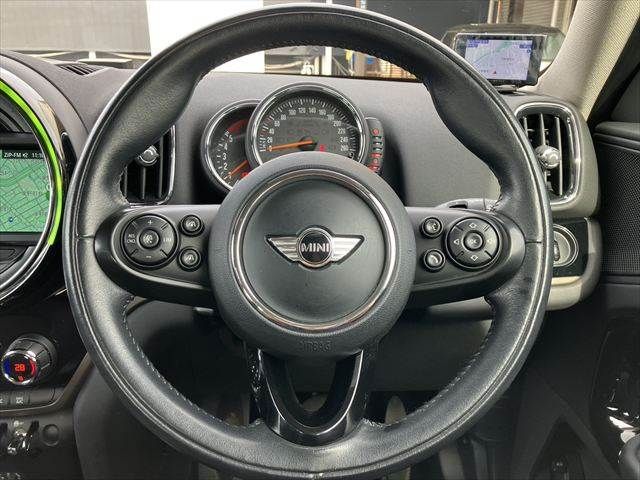 BMW MINI COOPER D CR 2017 Image 31