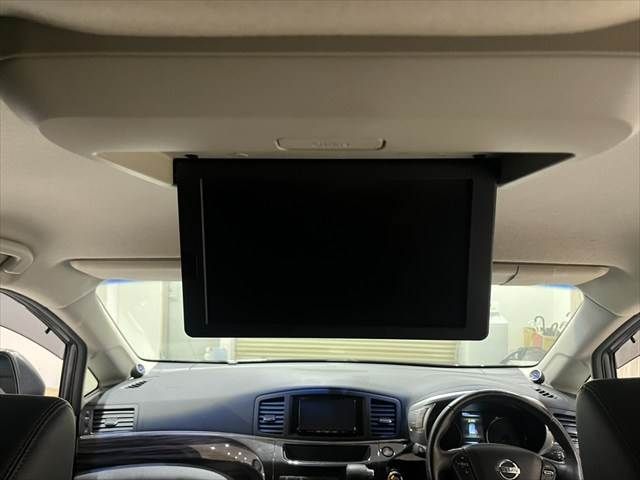 NISSAN ELGRAND 2015 Image 31