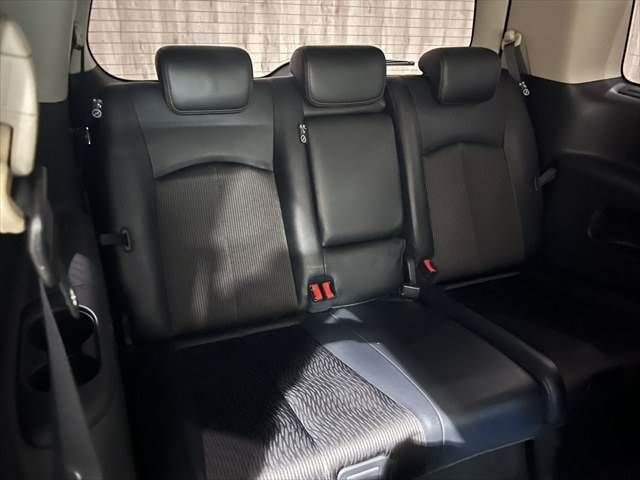 NISSAN ELGRAND 2015 Image 31