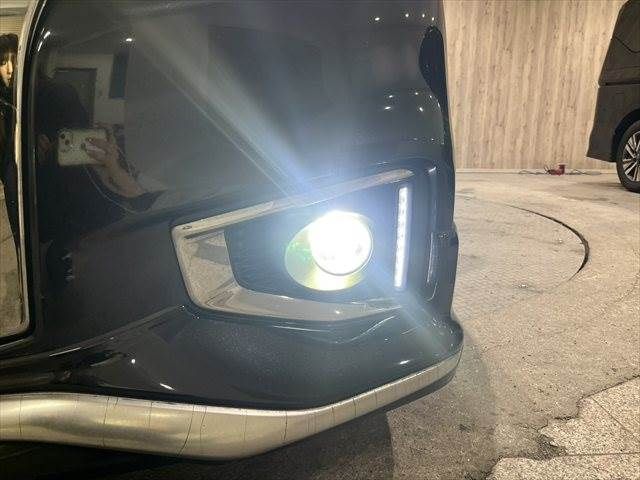 NISSAN ELGRAND 2015 Image 31