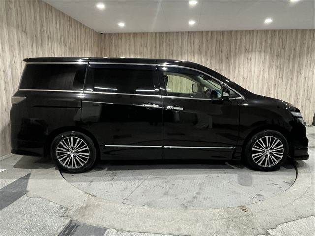 NISSAN ELGRAND 2015 Image 31