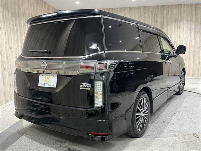 NISSAN ELGRAND 2015 Image 31