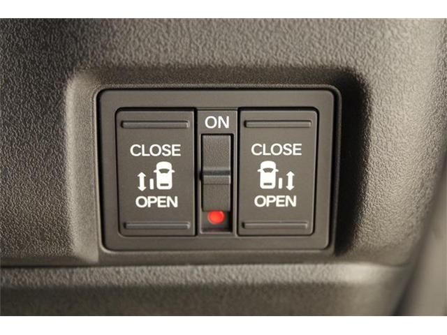 HONDA N BOX CUSTOM 2025 Image 31