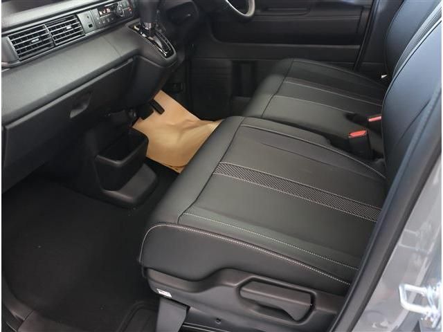 HONDA N BOX CUSTOM 2025 Image 31