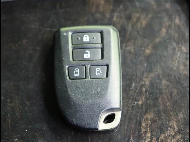 TOYOTA REGIUSACE VAN 2WD 2016 Image 31