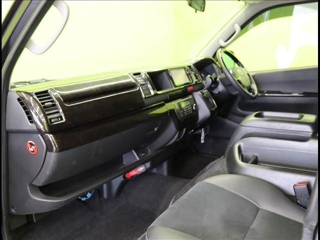 TOYOTA REGIUSACE VAN 2WD 2016 Image 31