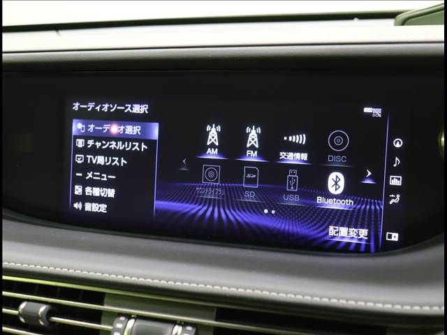 TOYOTA LEXUS LS500H 2017 Image 31