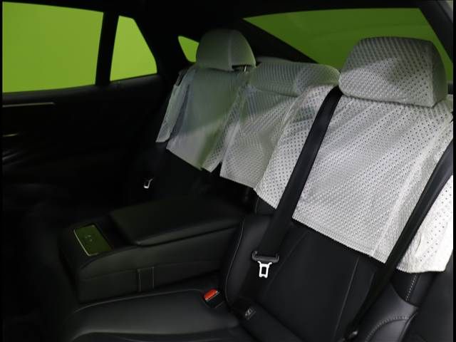 TOYOTA LEXUS LS500H 2017 Image 31