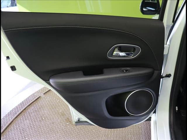 HONDA VEZEL HYBRID 2020 Image 31