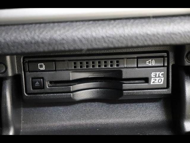 TOYOTA CROWN SEDAN HYBRID 2017 Image 31