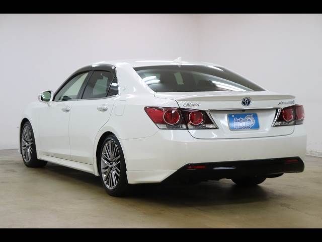 TOYOTA CROWN SEDAN HYBRID 2017 Image 31