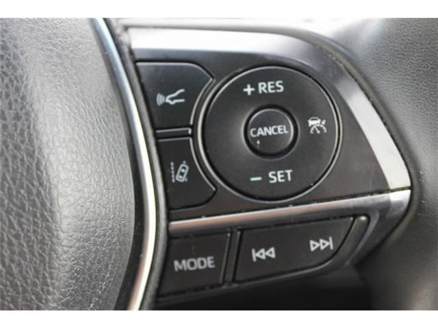 TOYOTA CAMRY HYBRID 2019 Image 31