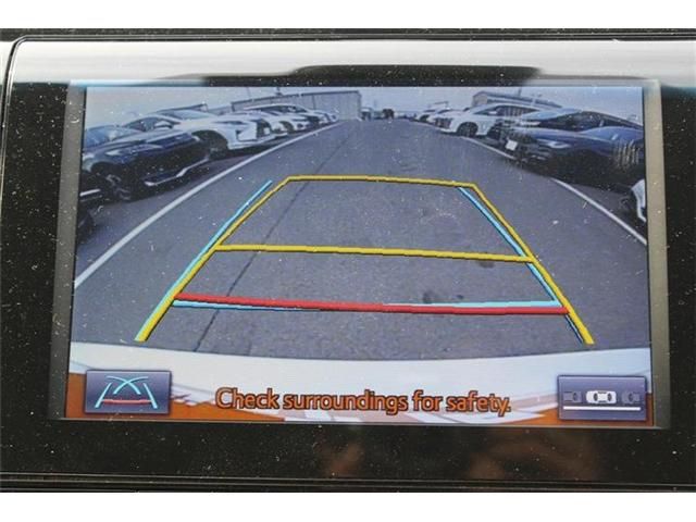 TOYOTA CAMRY HYBRID 2019 Image 31