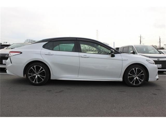 TOYOTA CAMRY HYBRID 2019 Image 31