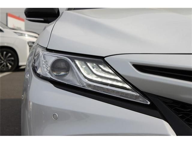 TOYOTA CAMRY HYBRID 2019 Image 31