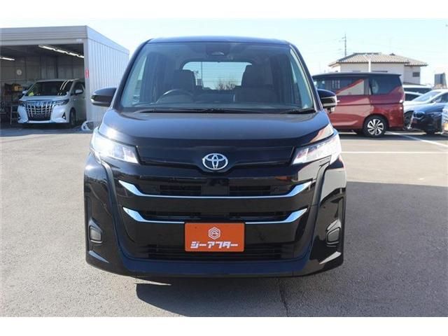 TOYOTA NOAH 2022 Image 31