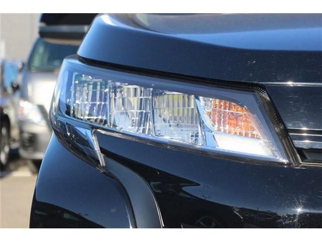 TOYOTA NOAH 2022 Image 31